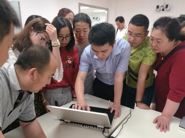 服務│設備不會用？看奧威亞“用戶培訓”如何急你所急